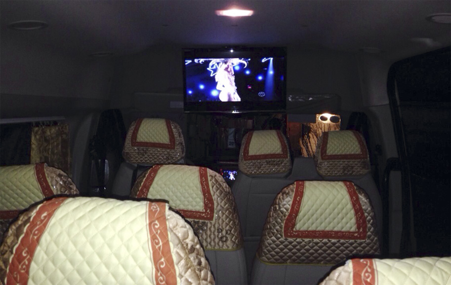 Cho thuê xe 16 chỗ Ford Transit