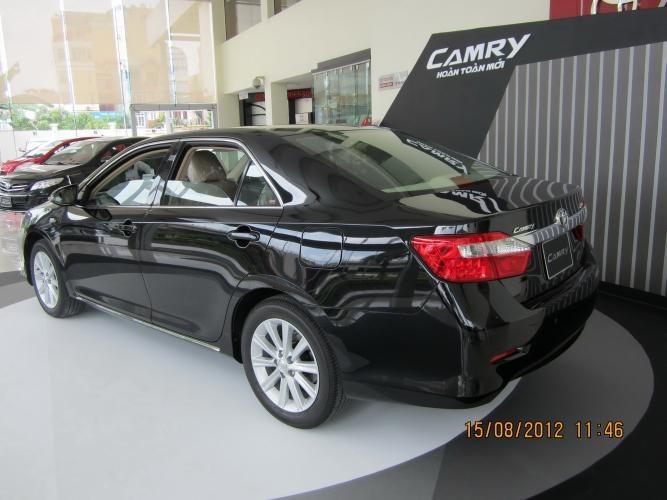 Cho thuê xe dài hạn Toyota Camry 2.5 G 2013