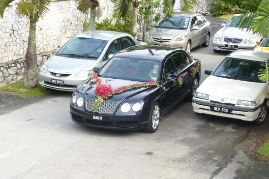 Cho thuê xe cưới VIP Bentley Flying Spur