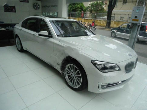 Cho thuê xe du lịch  4 chỗ BMW 750i siêu vip