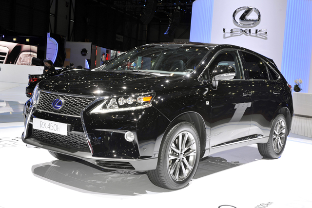 cho thuê xe cưới lexus