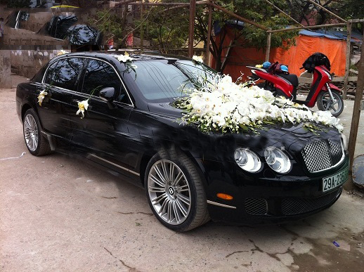 Cho thuê xe cưới VIP Bentley