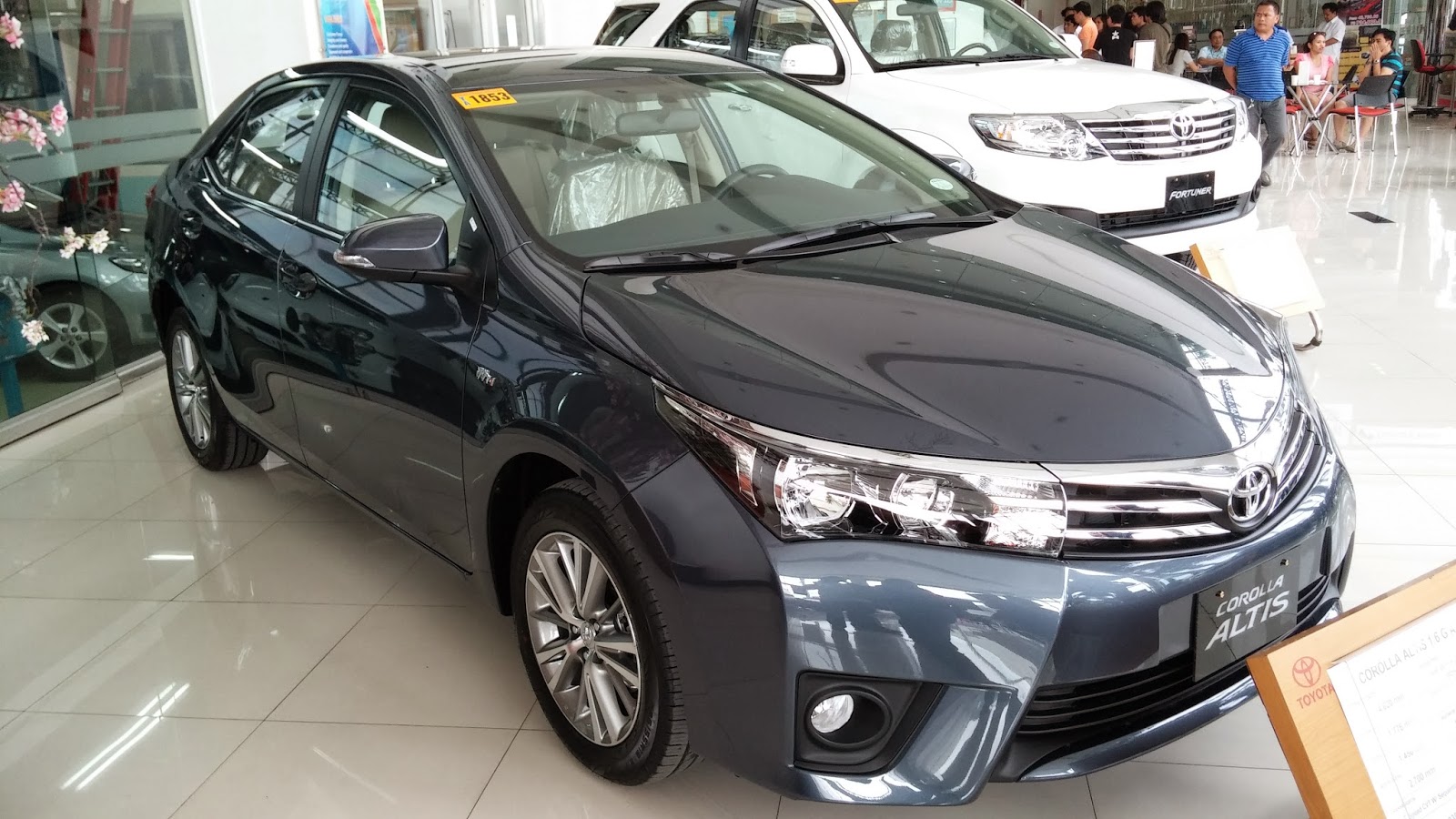 Cho thuê xe Toyota Altis