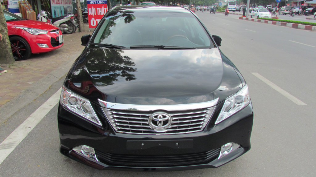 Cho thuê xe dài hạn Toyota Camry 2.5 G 2013