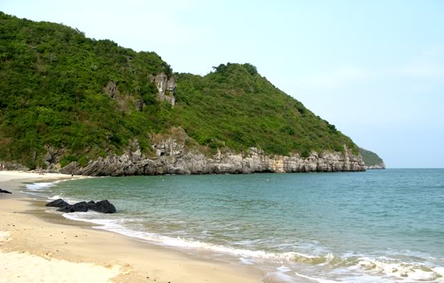 Cho thuê xe đi Đảo Cát Bà du lịch