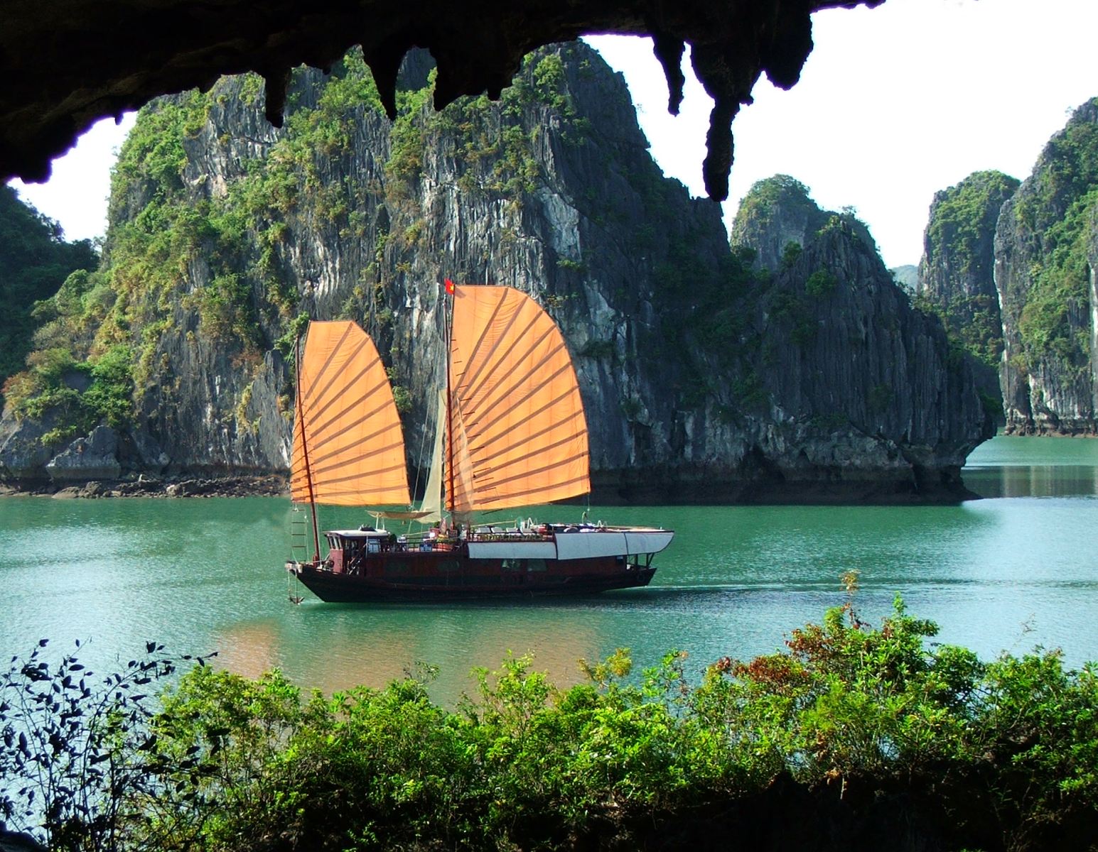 dịch vụ cho thuê xe đi quang ninh ha long gia re