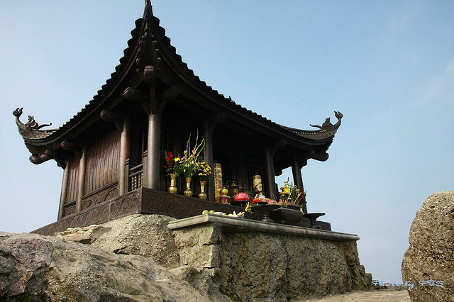Cho thuê xe đi Yên Tử