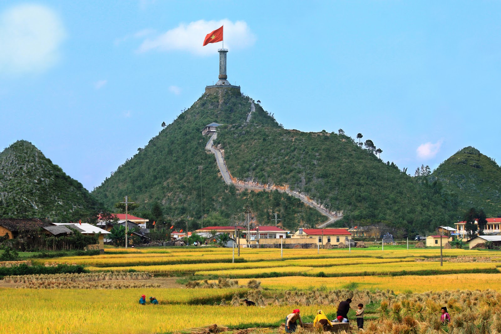 dịch vụ cho thuê xe du lịch đi hà giang