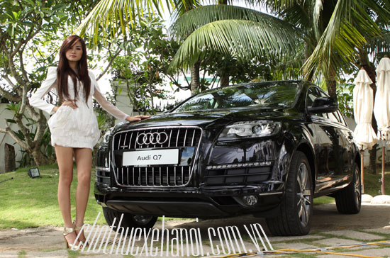 Cho thuê xe VIP audi Q7 để đi du lịch, thuê xe cưới, thuê xe hội nghị