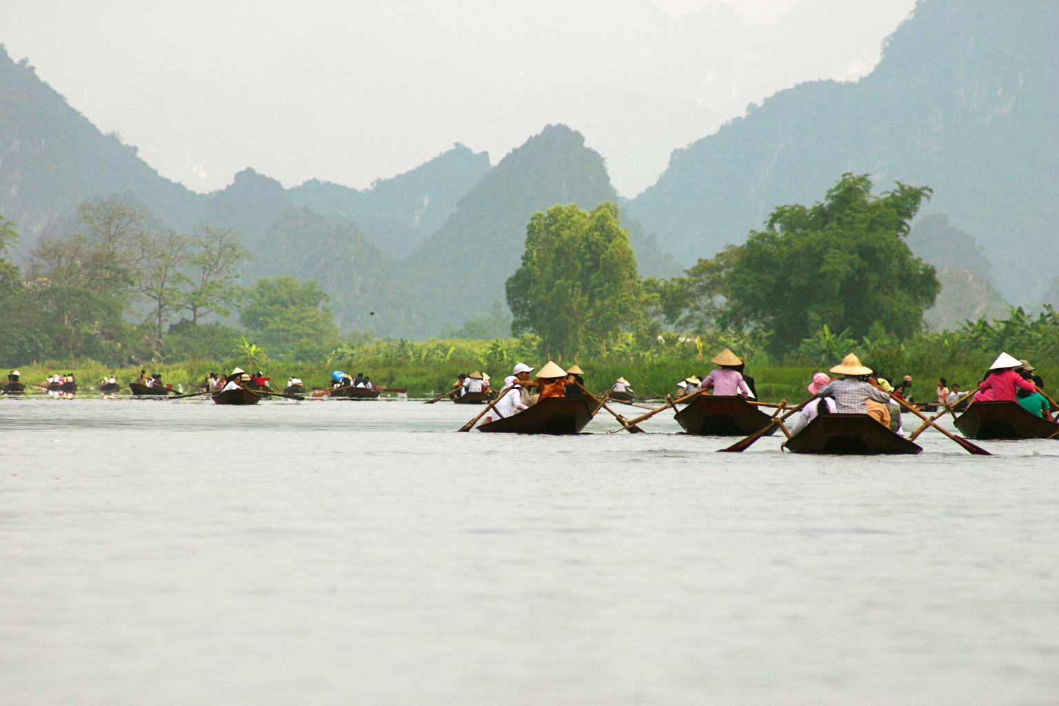 cho thuê xe du lịch chùa hương