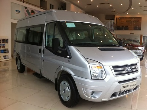 Cho thuê xe cưới 16 chỗ Ford Transit Luxury