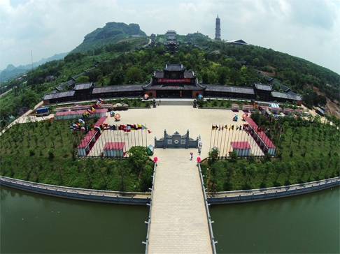 Du lịch Tràng An, Bái Đính với Sen Vàng