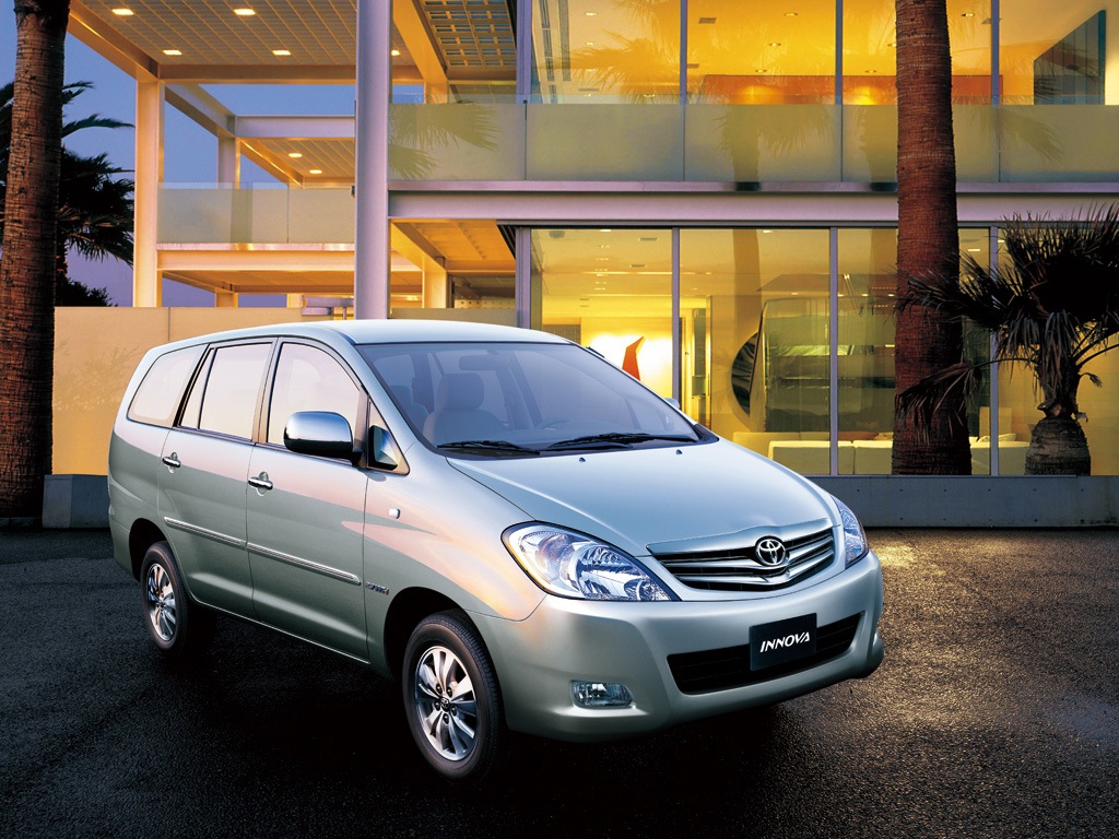 Xe cưới Toyota Innova G