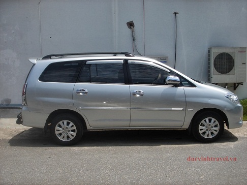 Cho thuê xe cưới Toyota Innova G