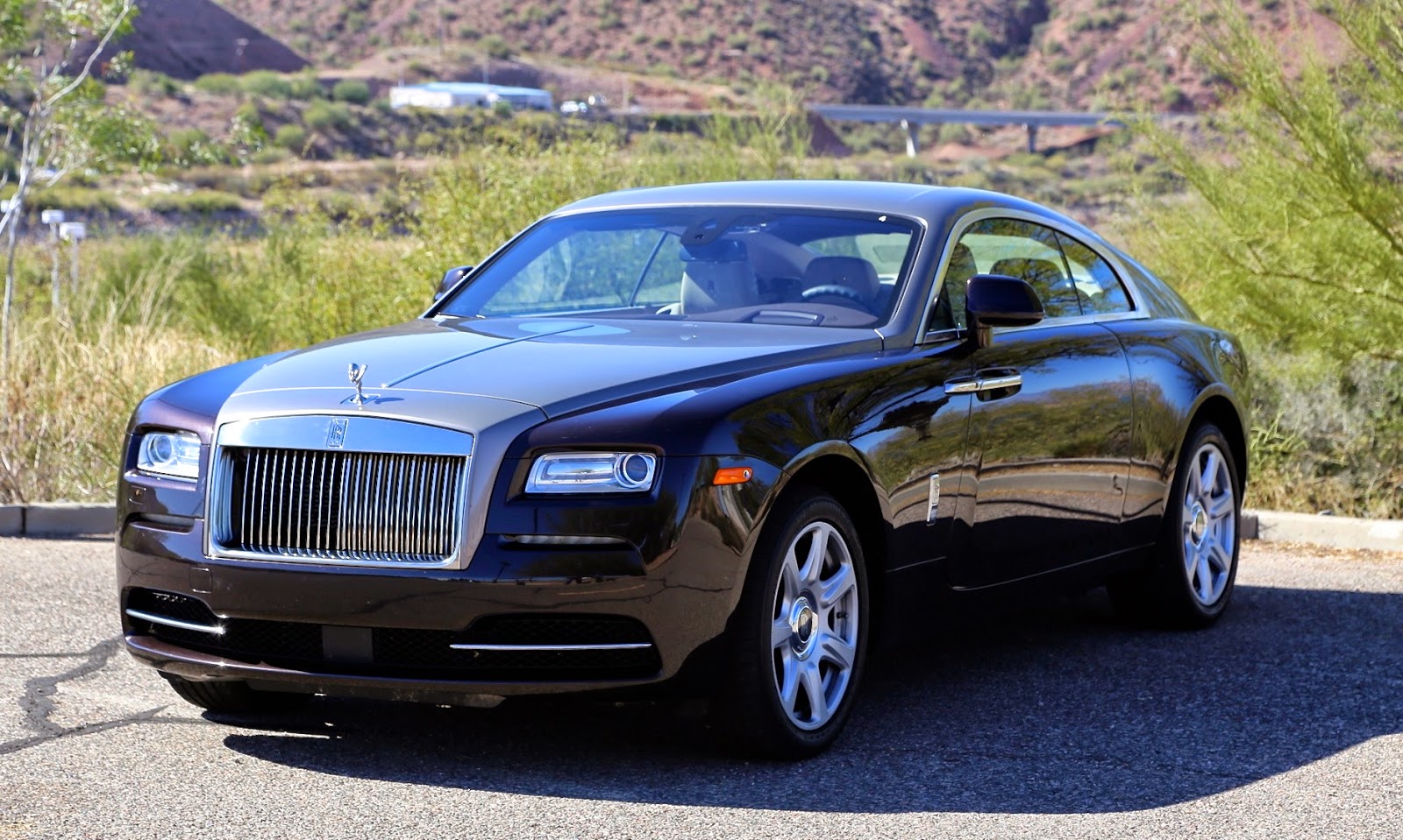 Cho thuê xe cưới 4 chỗ VIP Roll Royce