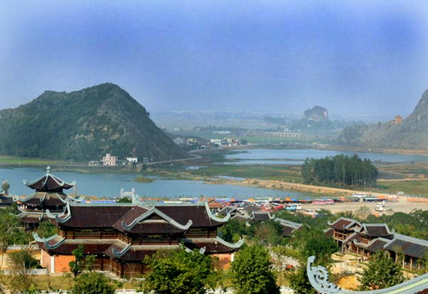 cho thuê xe đi Tràng An